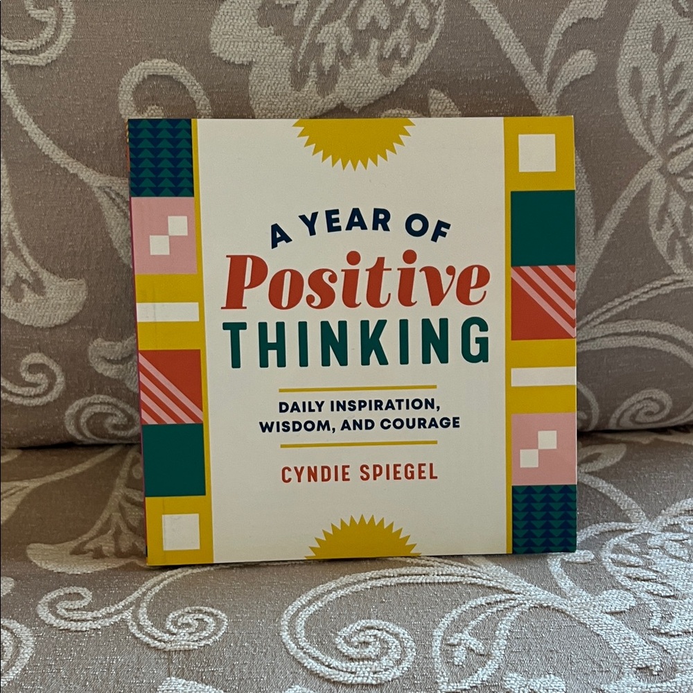 'A Year of Positive Thinking' Book - Multicolor